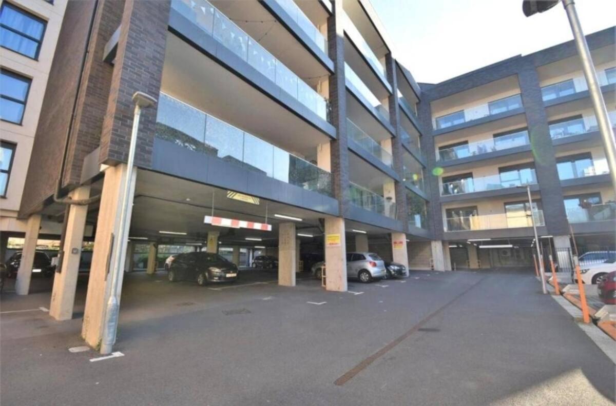 London Heathrow Apartment - West Drayton Yiewsley Exterior photo