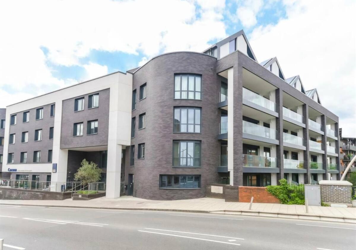 London Heathrow Apartment - West Drayton Yiewsley Exterior photo